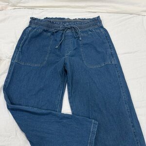 American Eagle stretch waist Denim Jeans